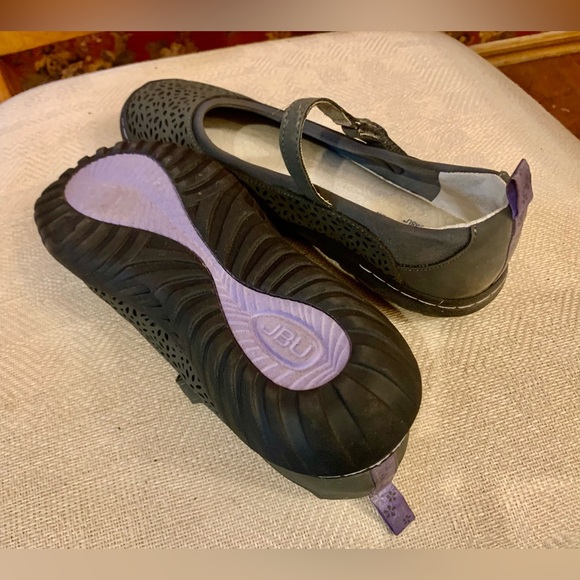 Woman’s JBU by Jambu Mary Jane gray vegan casual shoes with memory foam size 7 - Picture 6 of 6